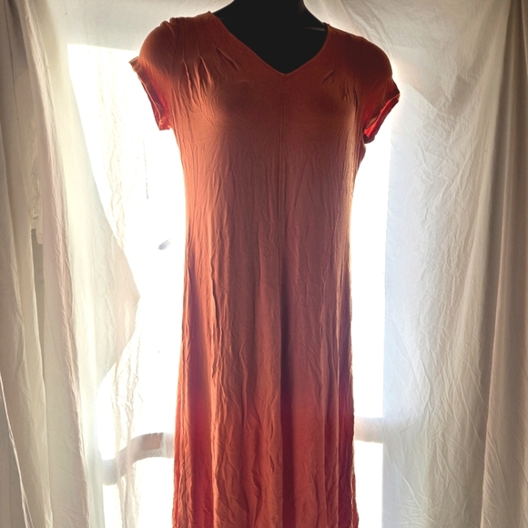 Comfortable Dress - Picture 9 of 9